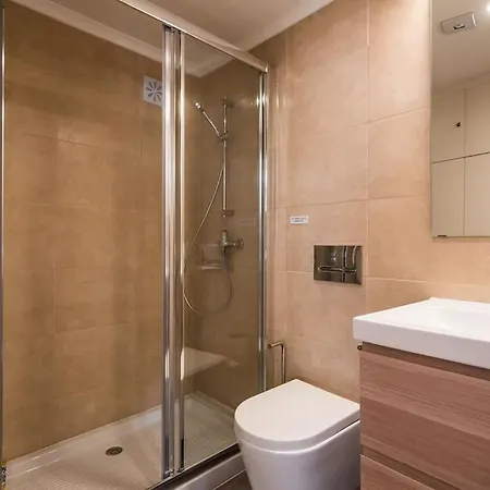 Cardal Terrace 30486al & Cardal 49618al * Lissabon